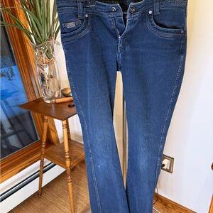 Kuhl Women's flex Straight Leg Jeans in Deep Blue, size 6s